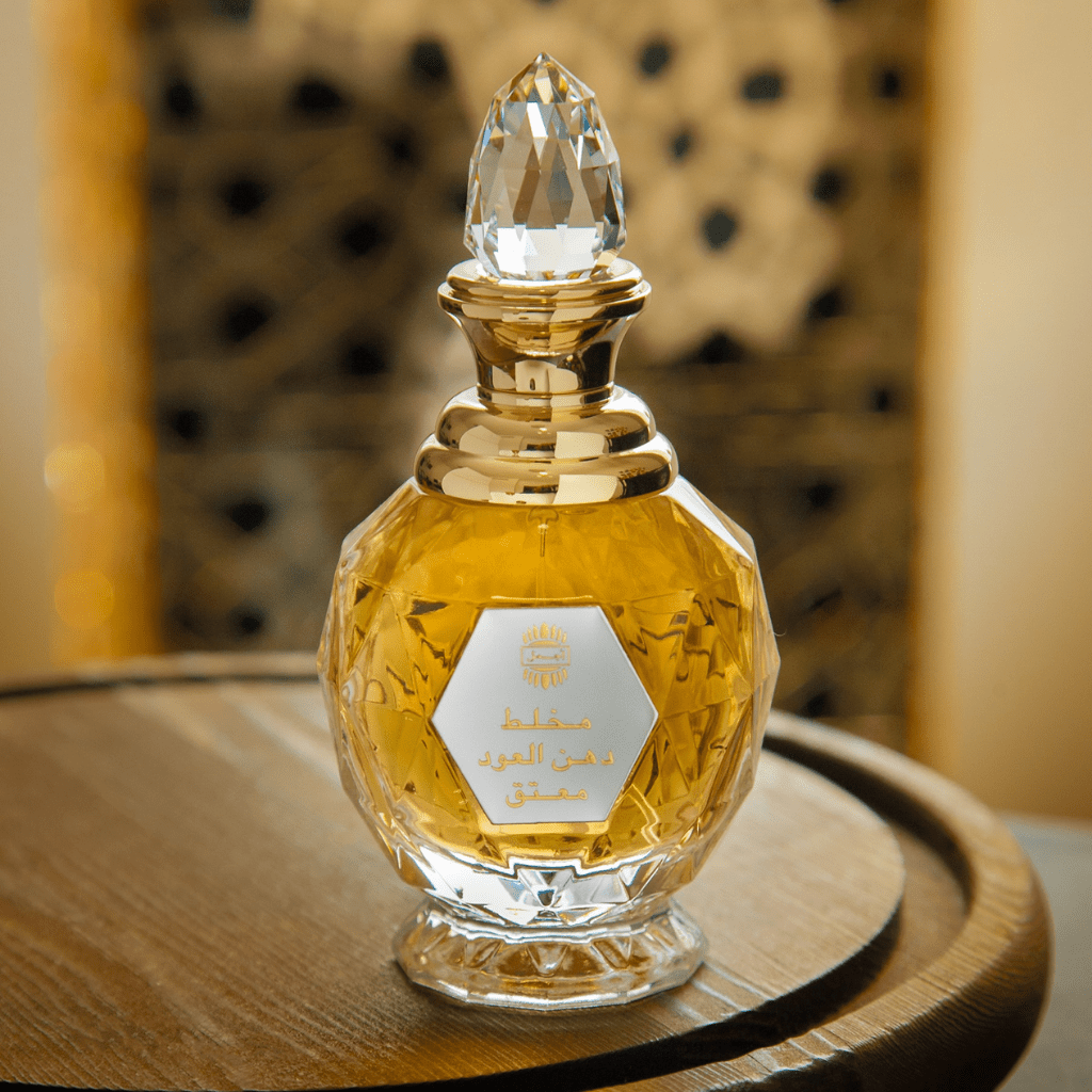 Mukhallat Dahn Al Oudh Moattaq EDP 60 ML oz) by Ajmal