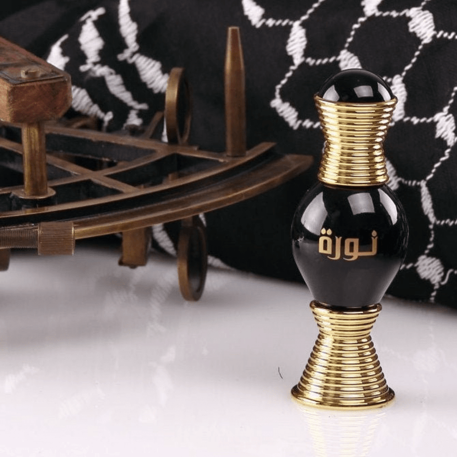 Swiss Arabian Noora Onyx perfume oil for women, 20 ml, concentrated fragrance with elegant packaging and sleek bottle design