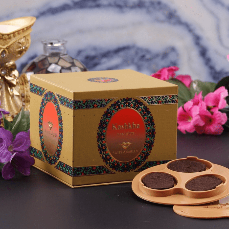 Swiss Arabian Bakhoor Kashkha tablets, 18-piece set with traditional aromatic Bakhoor for home fragrance.