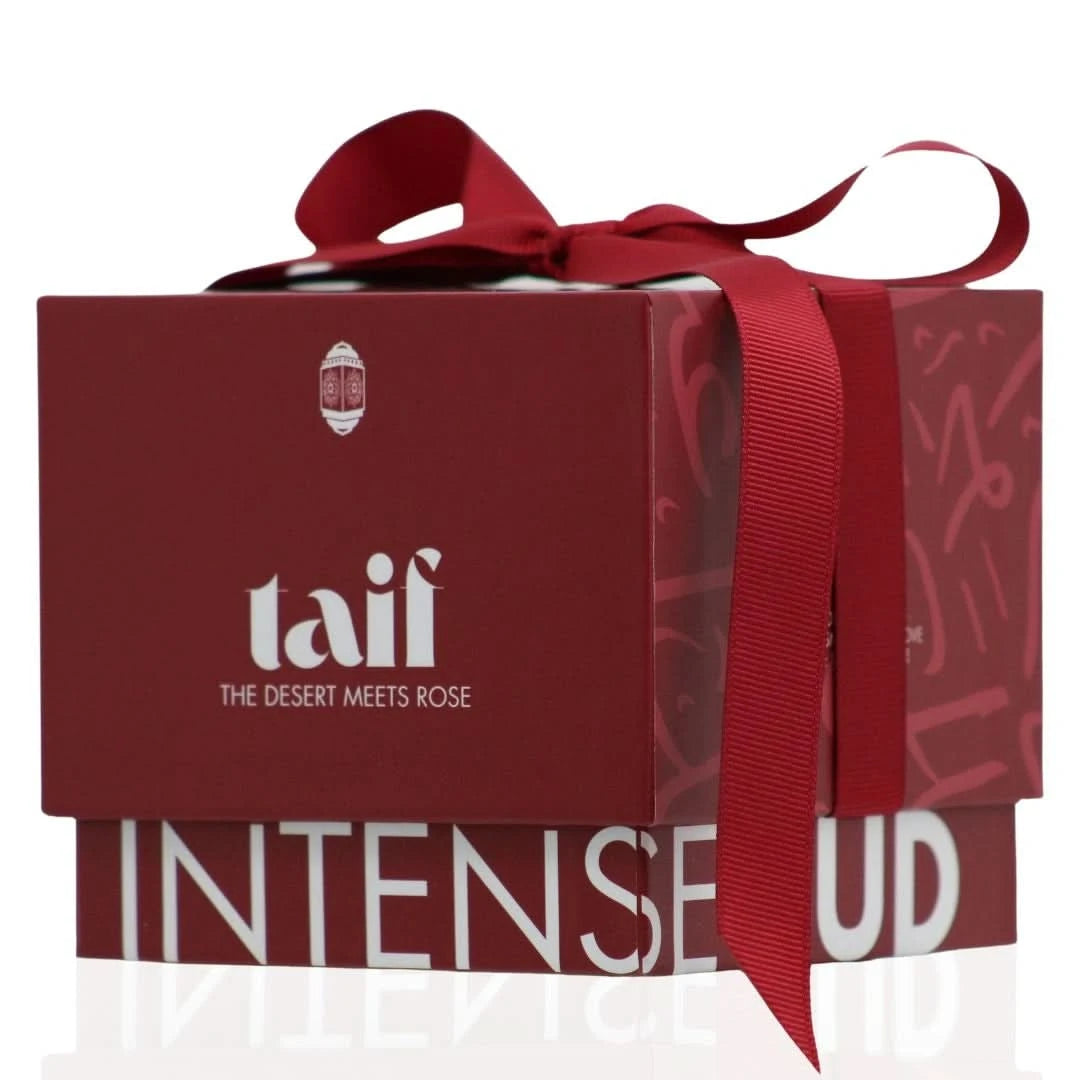 Intense Oud Taif Scented Candle with Taif Rose, smoky Oud, cloves, vanilla, and amber in a luxury home decor candle.