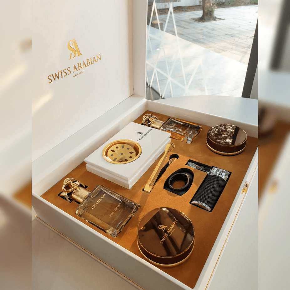 Swiss Arabian Bakhoor Gift Set from the Exclusive Collection, featuring decorative incense burners and fragrant bakhoor for home use.