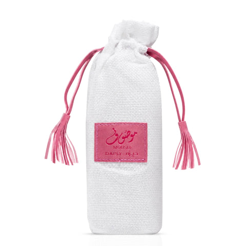 Mousuf Daisy Eau de Parfum spray by Ard Al Zaafaran, 100ml bottle with floral and fresh scent, elegant perfume packaging.