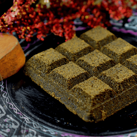 Nabeel Bakhoor Makh Mikh, 40g, traditional incense block with intricate patterns, used for fragrant home burning.