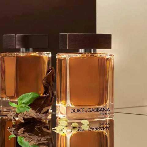 Dolce & Gabbana The One for Men Eau de Toilette Spray 100ml (3.4 oz) | Luxury in Every Note — Fresh, Spicy & Richly Masculine - Intense Oud