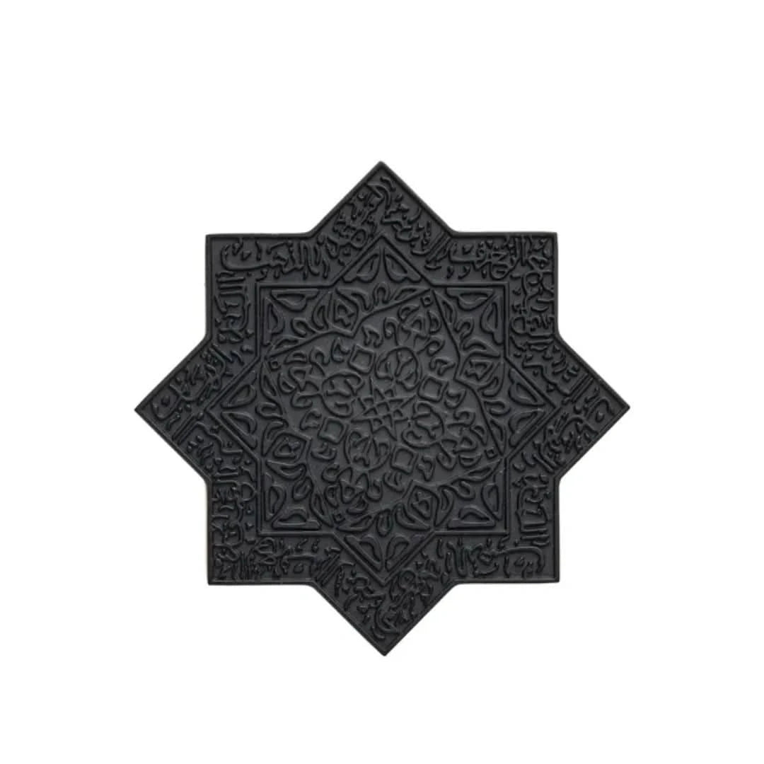 Kajal Lamar Noir Extrait de Parfum Spray 100ml bottle with elegant black design, showcasing the luxury EDP fragrance.