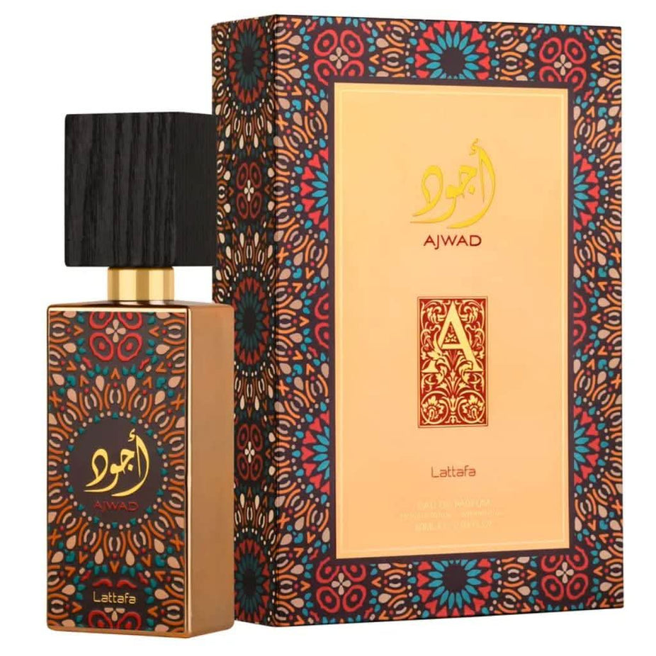 Lattafa Fakhar Men Ajwad & Oud Mood Elixir perfume gift set with 100ml bottles and a magnetic gift box, featuring luxurious fragrance bottles.