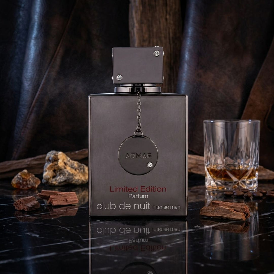 Armaf Club De Nuit Intense Man Limited Edition Pure Parfum gift box with 105ml EDP extrait de parfum bottle and packaging.