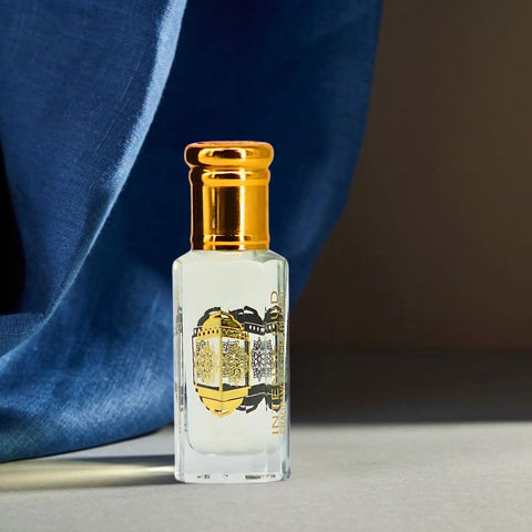 Bareez perfume oil by Intense Oud in a 12ml bottle, displayed in a black gift box, showcasing the luxurious loose oil product.