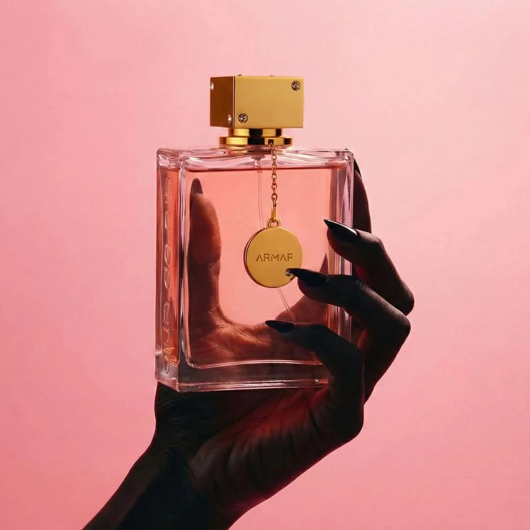 Armaf Club De Nuit Women Eau de Parfum spray 200ml bottle, elegant design, showcasing the fragrance for women.