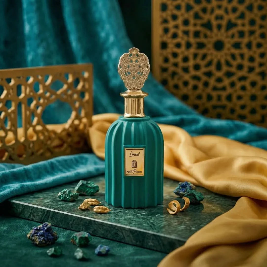 Aura Art Lucy Eau De Parfum Spray by Aura Fragrances in 100ml bottle, featuring elegant perfume packaging and design.
