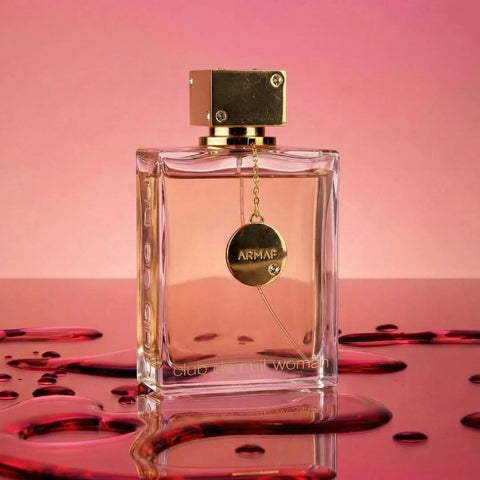 Armaf Club De Nuit Women Eau de Parfum spray bottle in 200ml, elegant design, showcasing the fragrance for women.