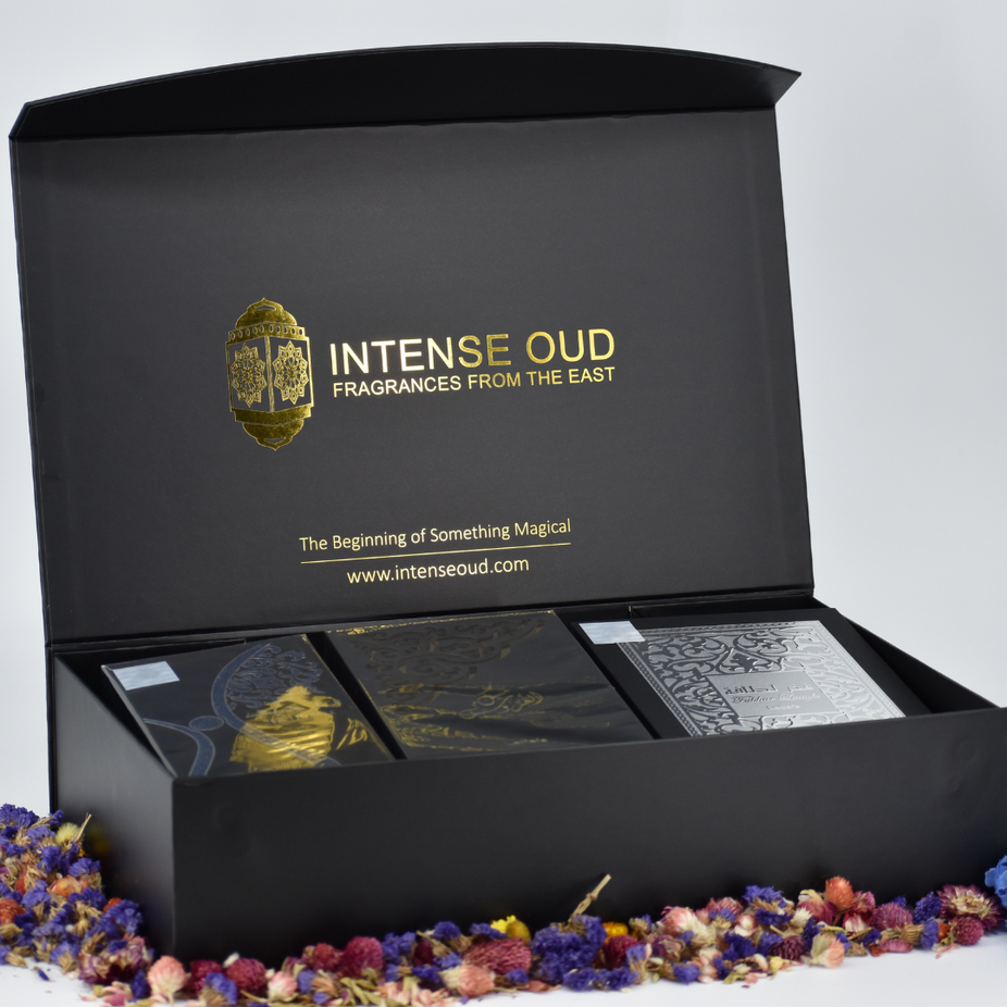 Lattafa Musk Al Aroos Fakhar Men & Ser Al Hubee EDP perfume gift set in a magnetic box, featuring two 100ml bottles.